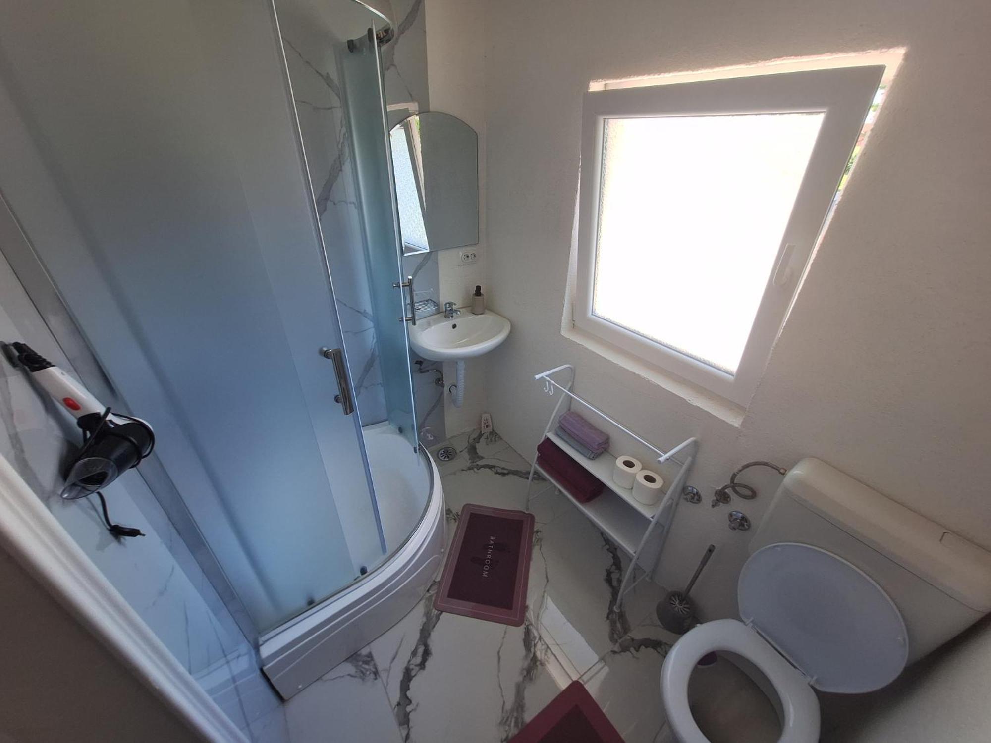 Fly & Stay Apartments 락타치 외부 사진