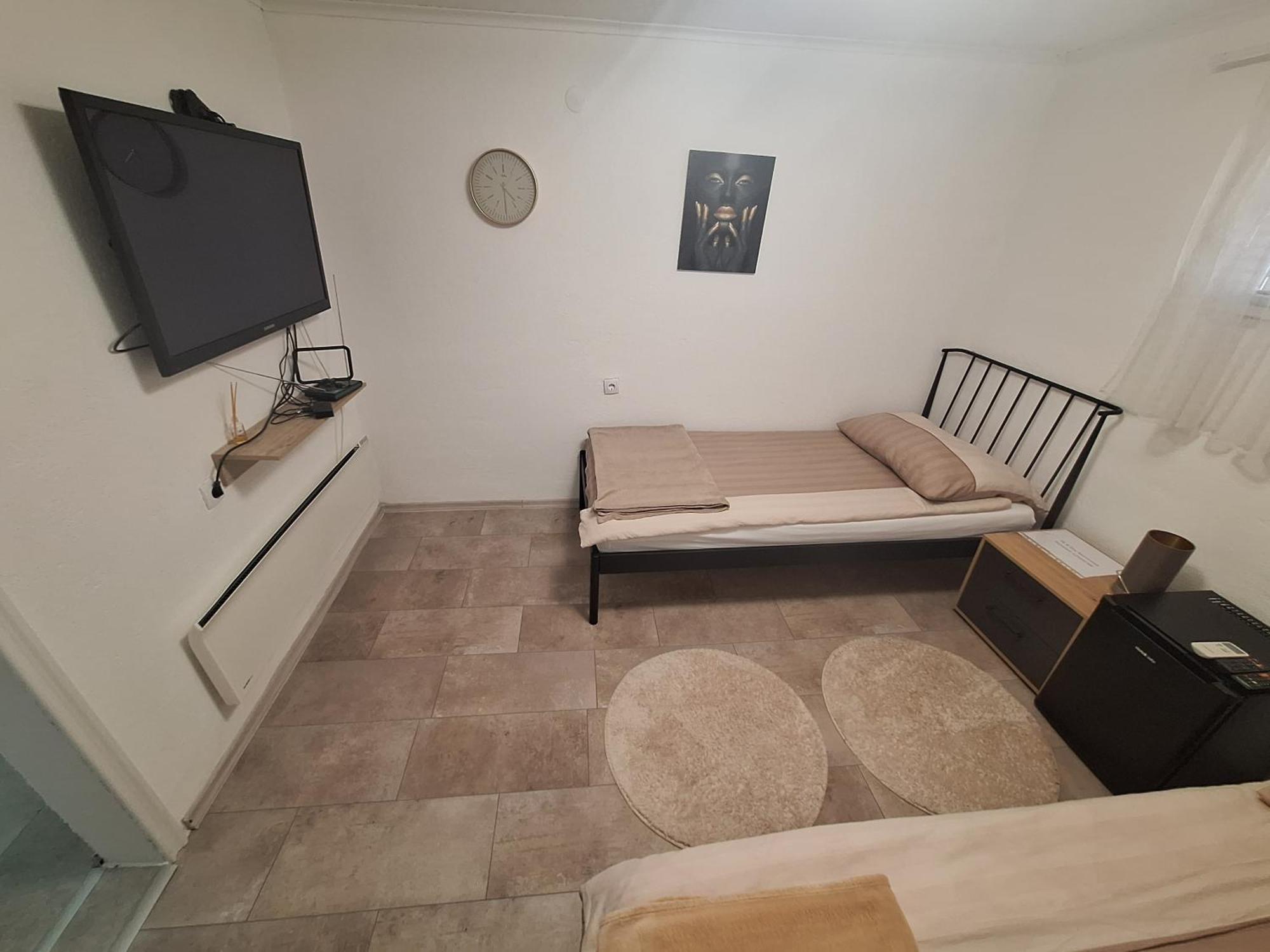 Fly & Stay Apartments 락타치 외부 사진