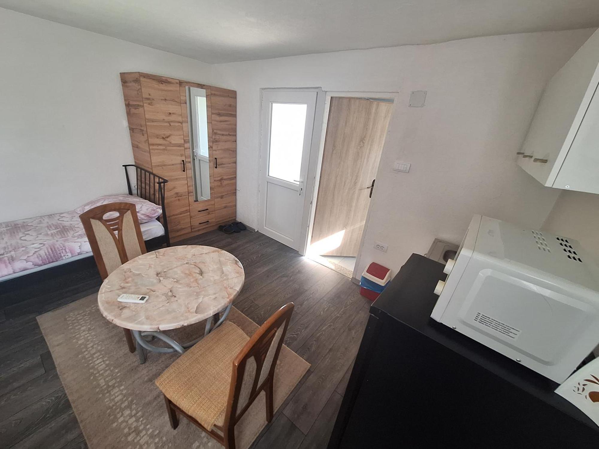 Fly & Stay Apartments 락타치 외부 사진